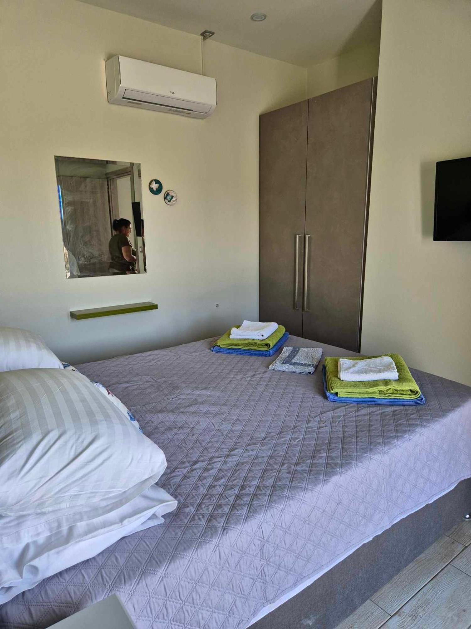 Tzogias Helen Appartement *